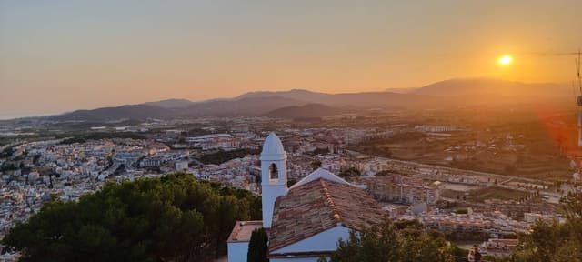 Photo 3 by Huw Eurwyn H. (7/20/24)