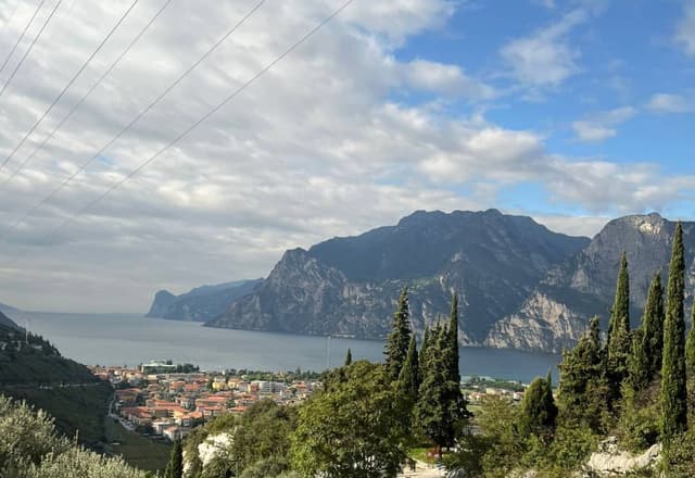 Photo 2 by Eduard-Gabriel P. (10/11/24)