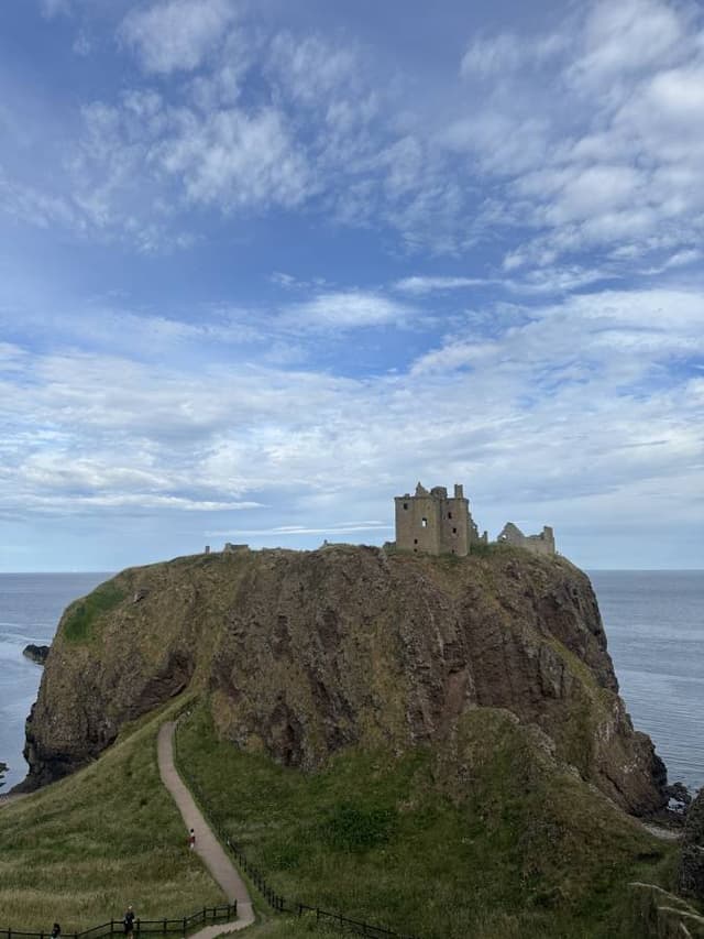 Photo 2 by Silje M. (7/11/25)