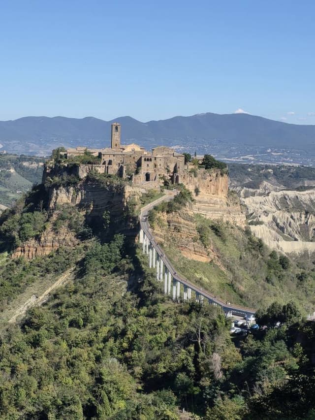 Photo 3 by Elisabeth B. (10/29/25)