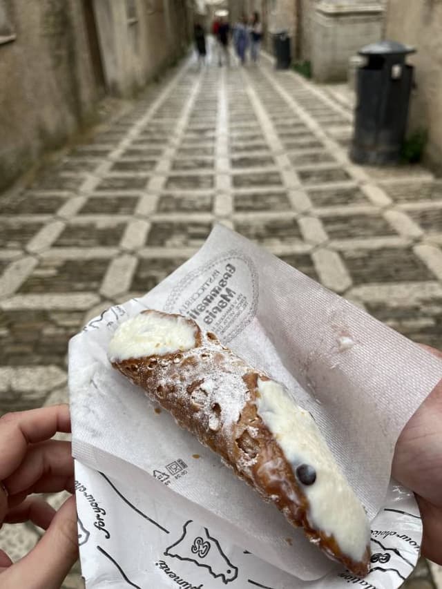 Photo 4 by Tereza B. (10/13/24)