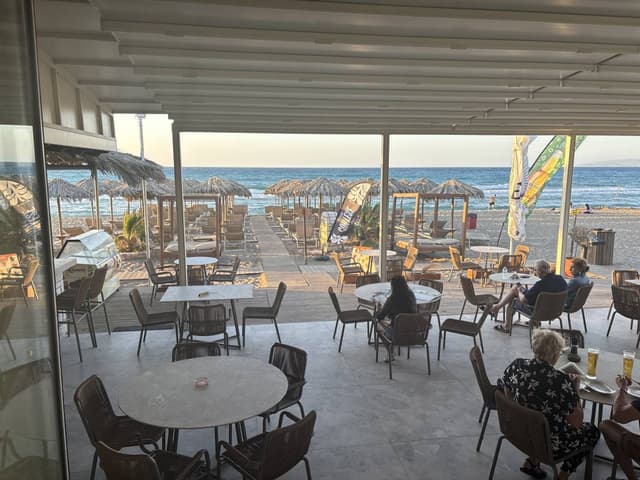 Photo 2 by Carlos E. (7/6/25)