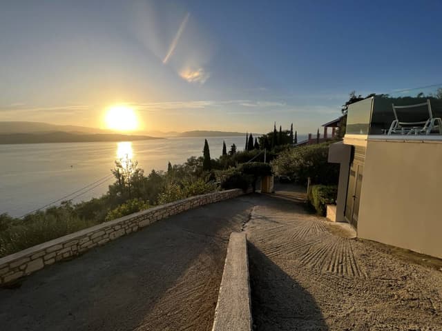 Photo by Jake C. (10/31/23)