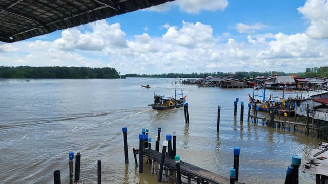 Photo 3 by IMRAN JONATHAN EDWARD P. (11/10/24)