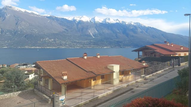 Photo 3 by Iain F. (4/3/24)