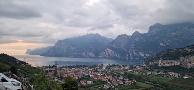 Photo 5 by Eduard-Gabriel P. (10/11/24)