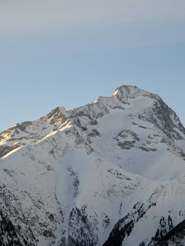 Photo 4 by Sebastien Jonas M. T. (2/23/25)