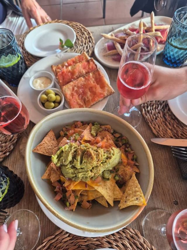 Photo by Bart V. (3/25/25)