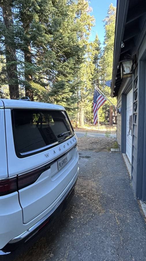 Photo 4 by Philip B. (10/27/24)