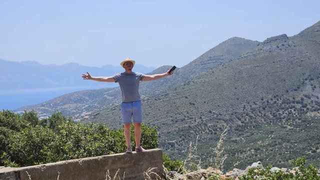 Photo 4 by Adam V. (5/12/25)