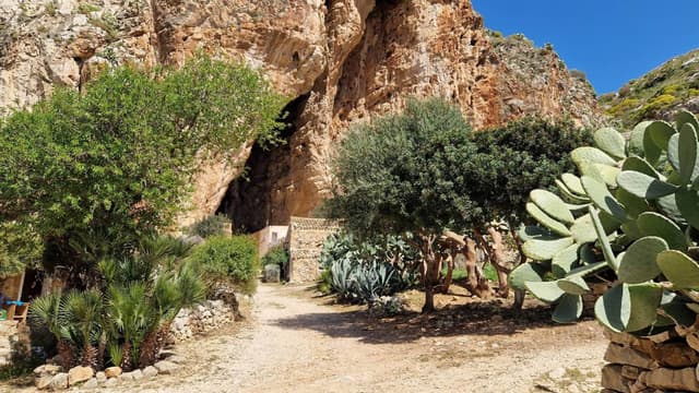 Photo 3 by Daniel S. (4/4/23)