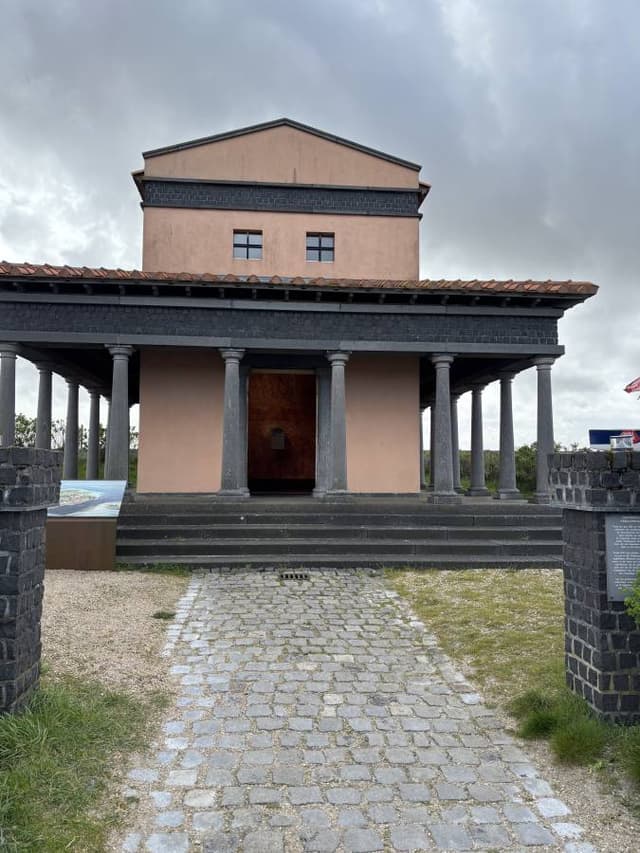 Photo 1 by Chantal S. (4/10/26)