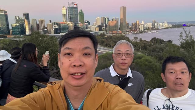 Photo 1 by Kah Keong Y. (10/17/25)