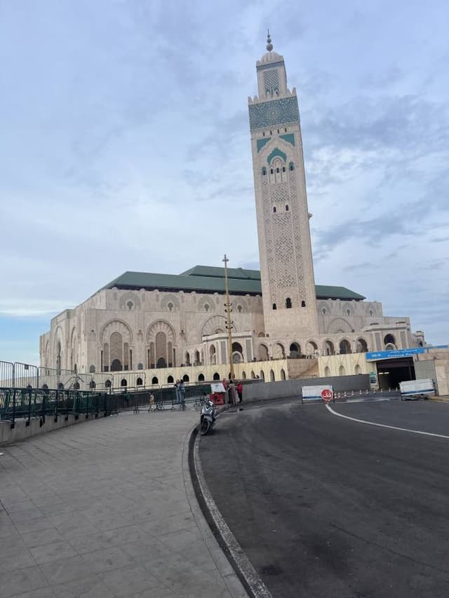 Photo 1 by Loudiyi H. about hiring a Peugeot 301 at Fes Airport (22/09/24)