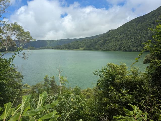 Photo 2 by Trent T. about hiring a Kia Rio at Ponta Delgada Airport (13.07.25)