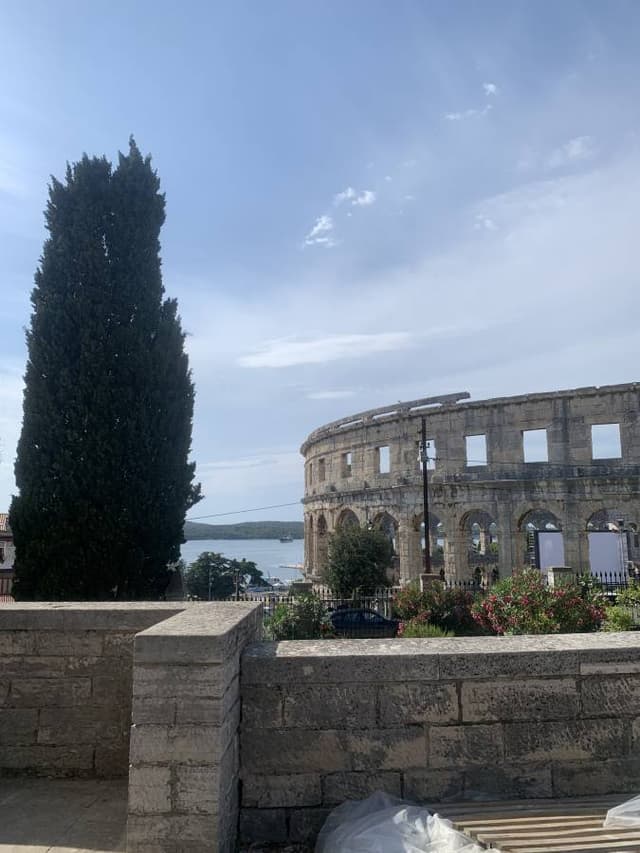 Foto 2 di Cinzia S. (13/07/25)