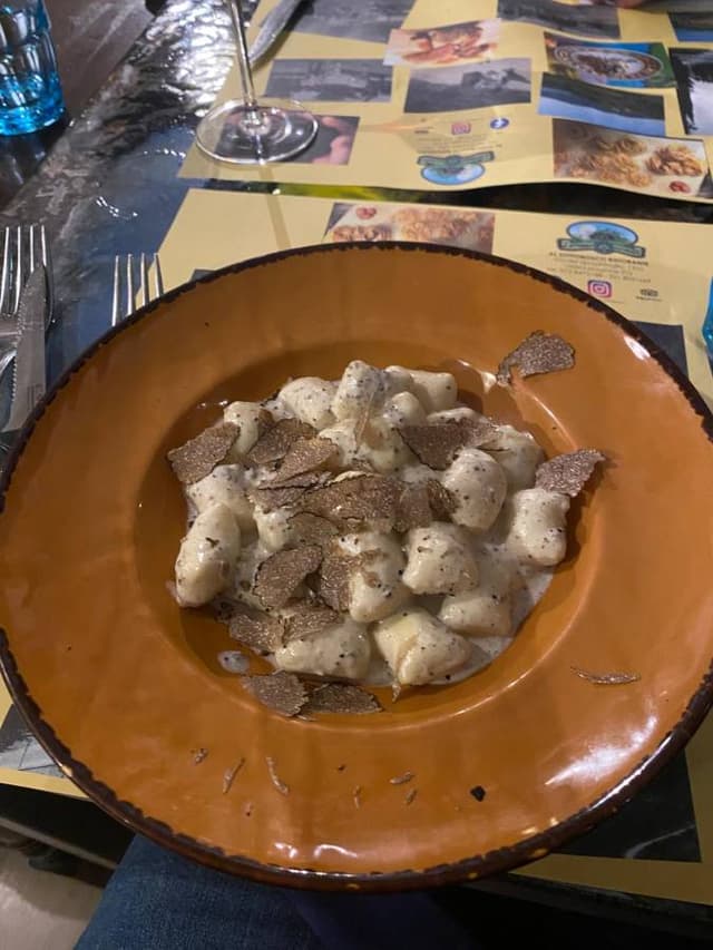 Photo 1 by Peter S. about hiring a Hyundai i10 at Pisa Airport (31/10/25)