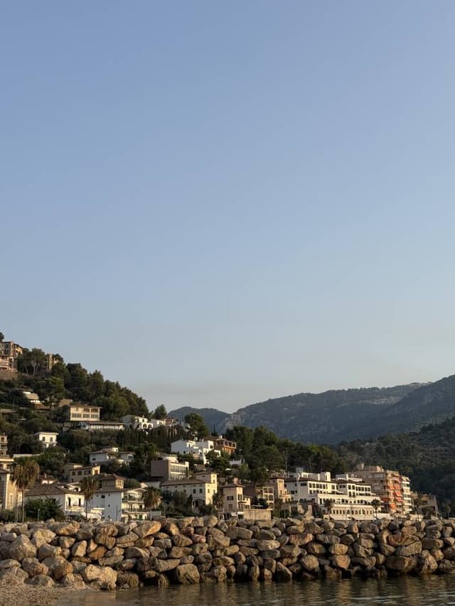 Photo 1 by Dina S. about renting a Renault Clio in Mallorca (8/12/25)