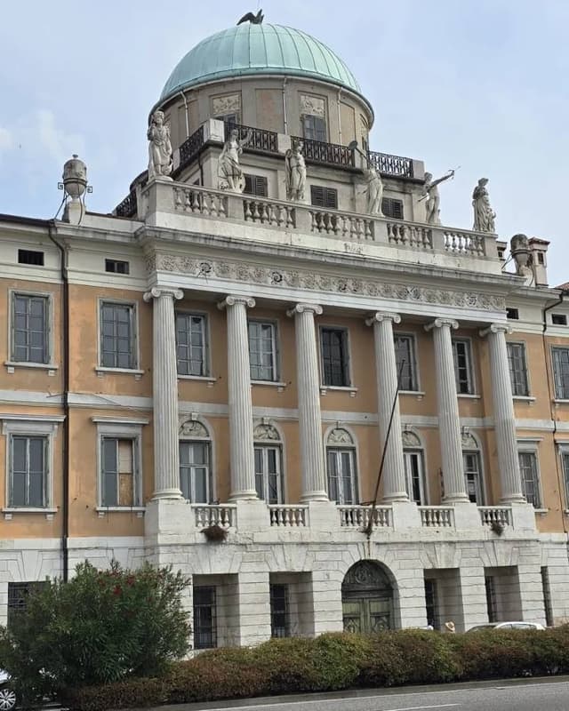 Photo 5 by Kerry B. about renting a Toyota Corolla STW in Zagreb (9/5/24)