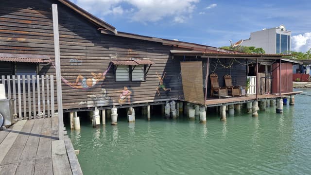 Photo 1 by Gary M. (10/12/25)