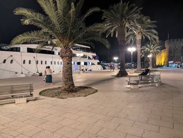 Photo 2 by Sarah S. about hiring a Opel Astra in Croatia (22/06/24)