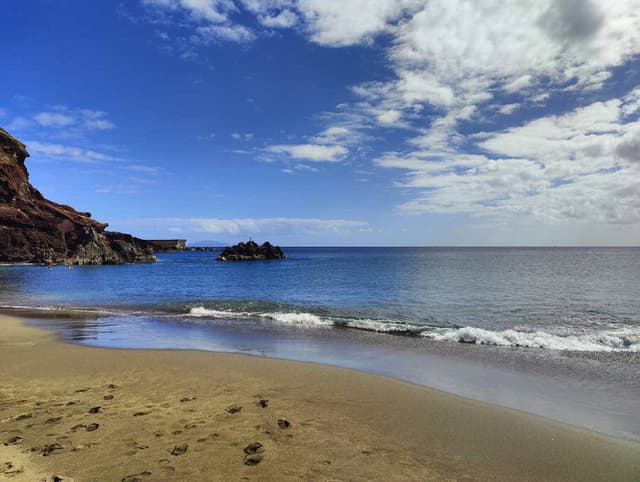 Photo 1 by Neil M. about hiring a Citroën C3 Aircross in Funchal (06/10/25)