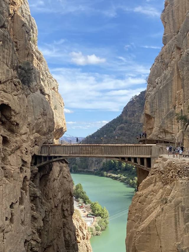 Photo 1 by Ninna Langtin T. (9/29/24)