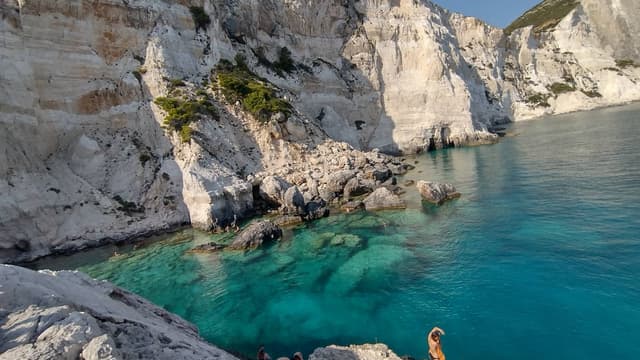 Photo 1 by Eugen M. (6/25/23)