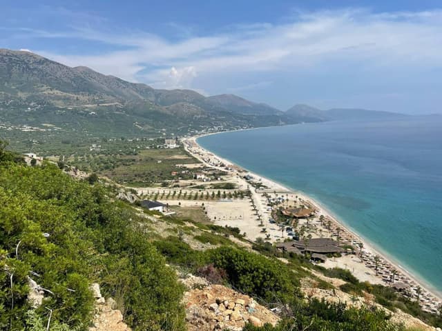 Фото 2 от Ludmila S. об аренде Citroën C5 Aircross в Тиране (18.06.25)