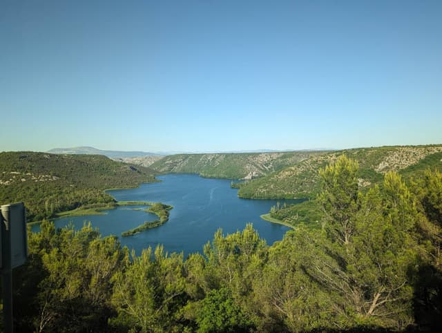 Photo 6 by Sarah S. about hiring a Opel Astra in Croatia (22/06/24)