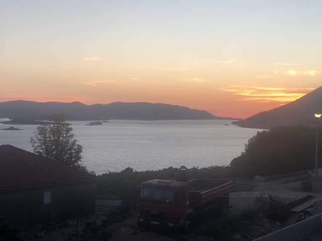 Photo 1 by Nicola R. about hiring a Volkswagen Polo at Dubrovnik Airport (18/09/24)