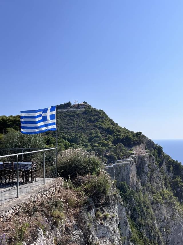 Photo 2 by Nigel H. about hiring a Hyundai i10 in Greece (27/06/25)