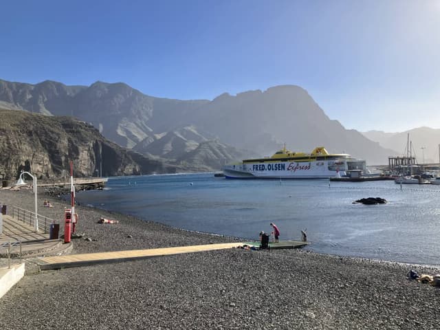 Photo 3 by Sylvie S. about renting a Seat Ibiza in Gran Canaria (1/19/25)