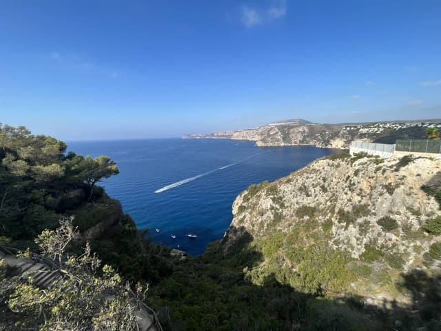 Photo 1 by Gordana R. about renting a Toyota Corolla in Alicante (8/25/23)