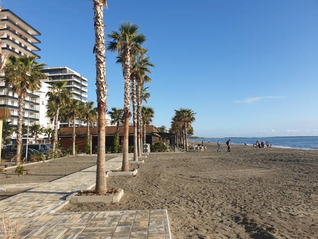 Foto 4 van Arben B. (26-4-25)