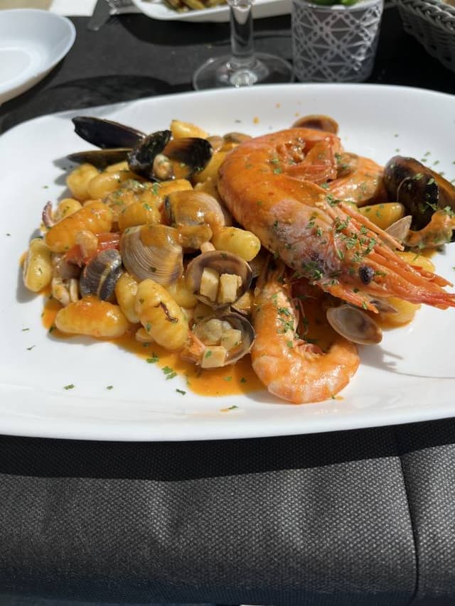 Photo 3 by ROBERT C. about hiring a Ford Puma at Bari Airport (02/05/24)