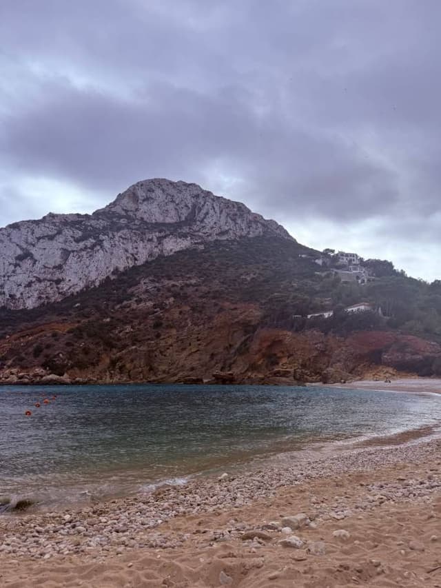 Photo 3 by Carole R. about renting a Ford Focus in Alicante (10/11/25)