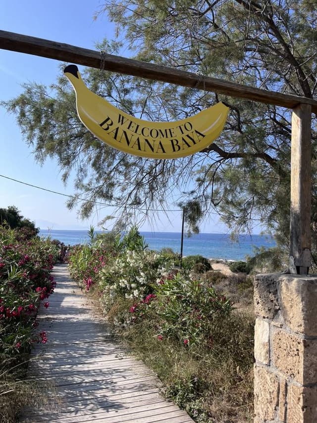 Photo 4 by Nigel H. about hiring a Hyundai i10 in Greece (27/06/25)