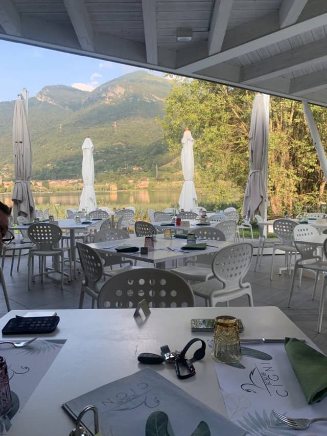 Photo 4 by David L. about hiring a Volkswagen T-Cross in Milan (03/09/24)