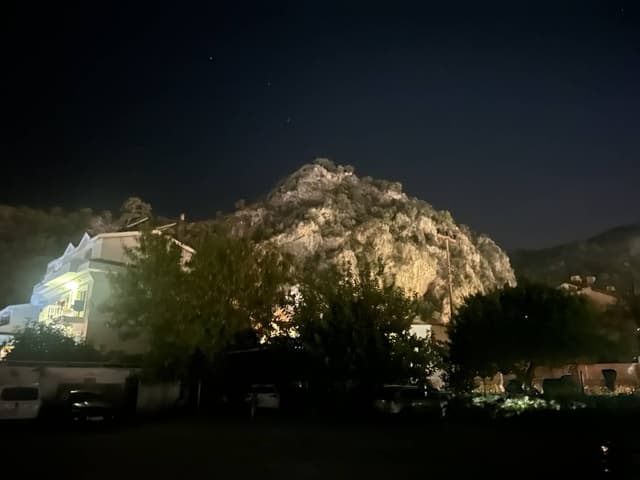 Photo by Simon B. (8/1/25)