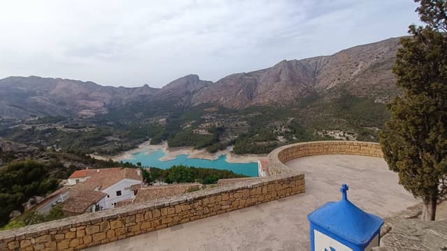 Photo 3 by Vladimiras U. about renting a Citroen C3 in Alicante (6/14/24)