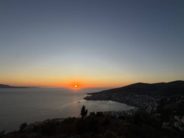 Photo 1 by Alicja D. (9/26/25)