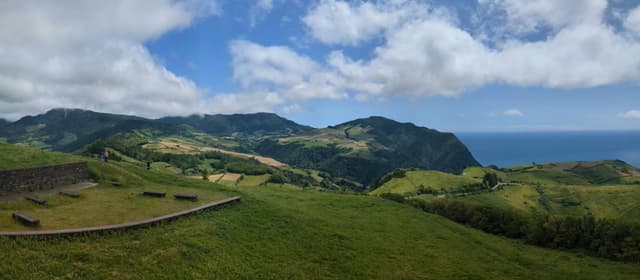 Photo 7 by Trent T. about hiring a Kia Rio at Ponta Delgada Airport (13.07.25)