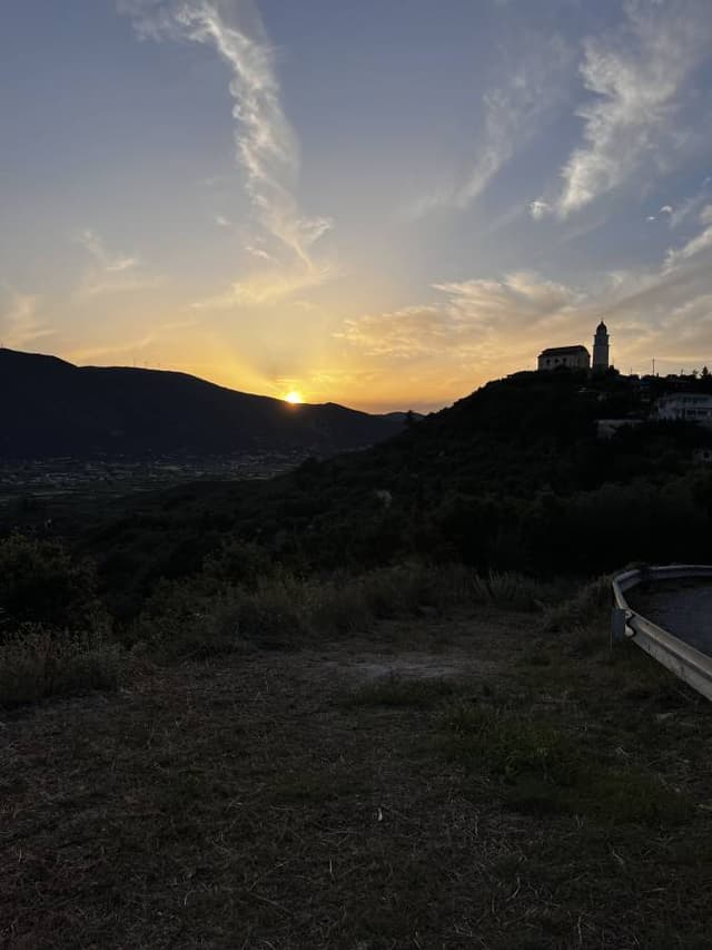 Photo 3 by Richard H. (5/13/24)