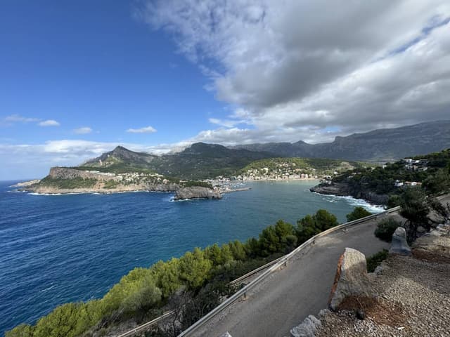Photo 3 by Hennie O. about renting a Fiat 500 Cabrio in Mallorca (9/23/24)