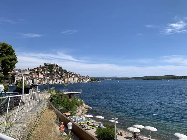 Photo 2 by John H. about hiring a Volkswagen Golf in Zadar (06.08.23)