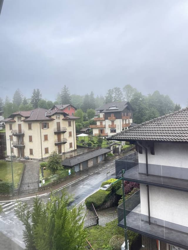 Photo 2 by Delwar H. about hiring a Toyota Yaris at Bergamo Airport (22/05/24)