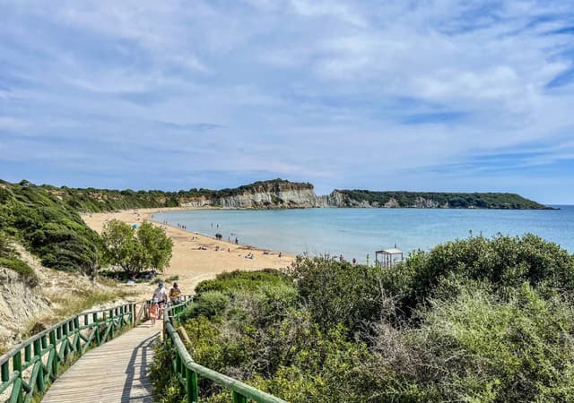 Photo 2 by Paul B. about hiring a Peugeot 108 in Greece (09/05/25)