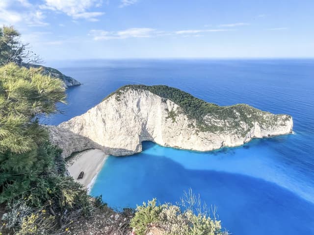 Photo 3 by Paul B. about hiring a Peugeot 108 in Greece (09/05/25)