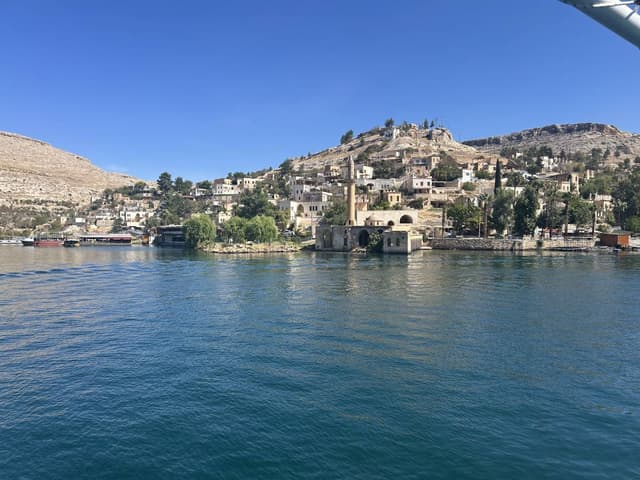 Photo 4 by Samir B. (9/28/25)